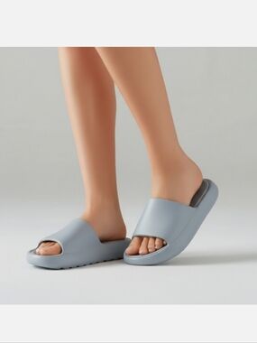 J/Slides Unisex Squish Grey EVA Lightweight Slides Women Size 7